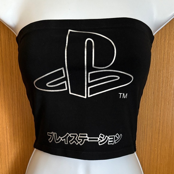 Forever 21 size small Black PlayStation Crop Top - Picture 2 of 6